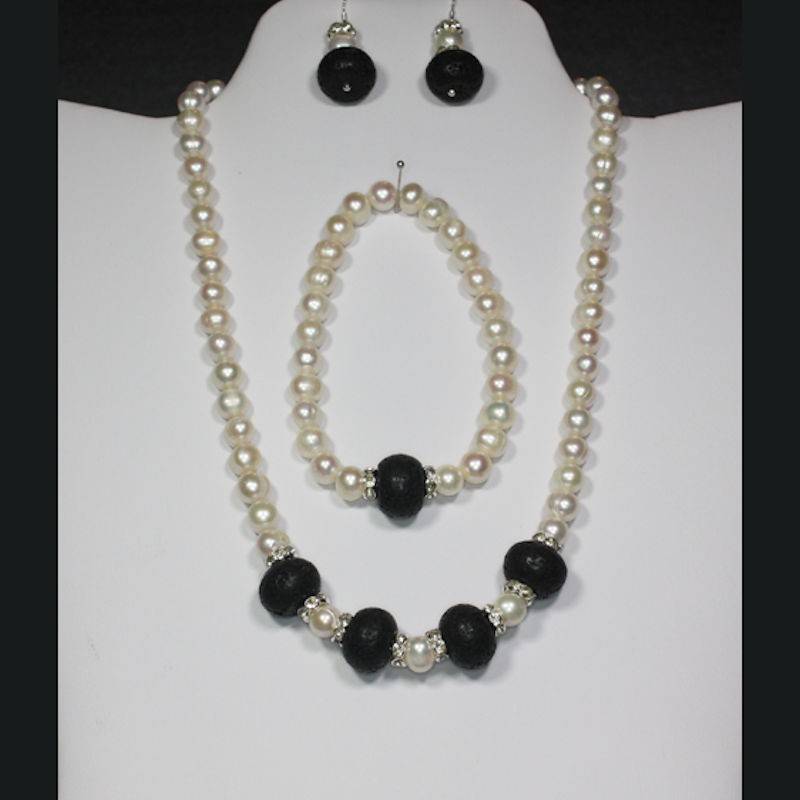 Onyx & Pearls Necklace Bracelet & Earrings Jewelry Set