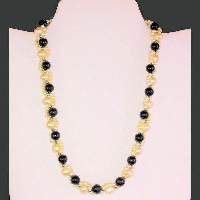 Black and White Genuine Pearl and Onyx Beaded Necklace